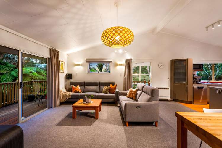 30 Opanuku Road_4