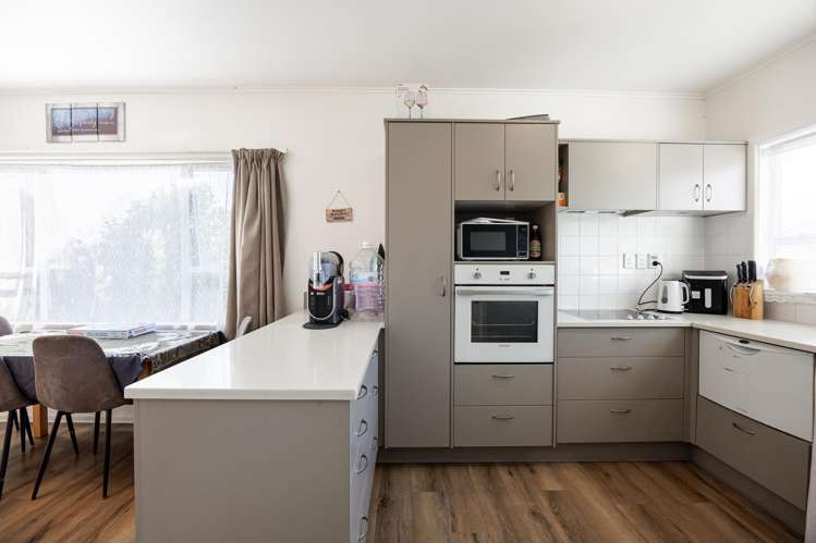 38 Wycliffe Street Onekawa_1