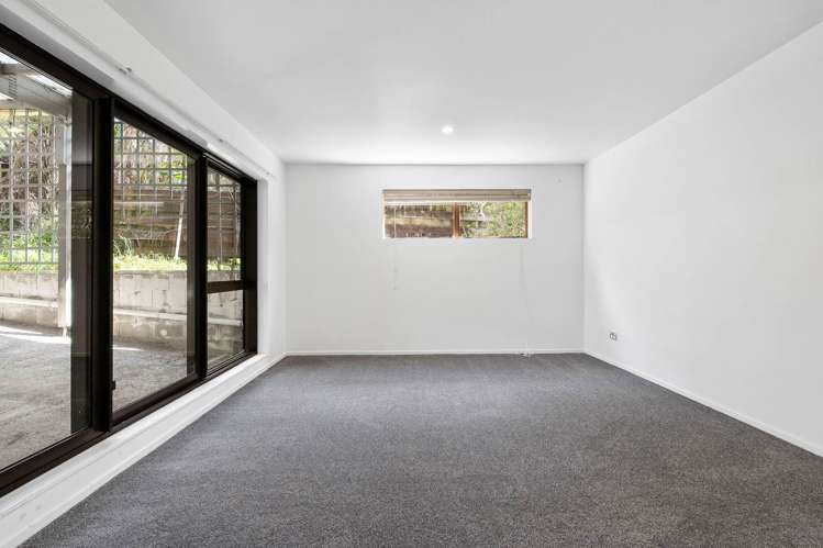 38 Makora Road Massey_10