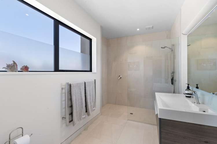36 McKellar Drive Jack's Point_17