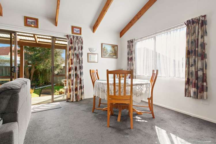 2/692 Te Atatu Road Te Atatu Peninsula_2