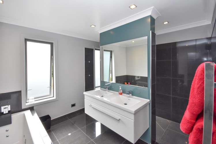 271 Hillhead Road Corstorphine_19