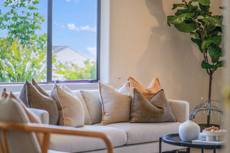 2/6 Waikato Place Saint Johns_22