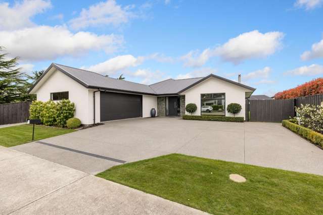 Stunning Contemporary Home, Quiet location