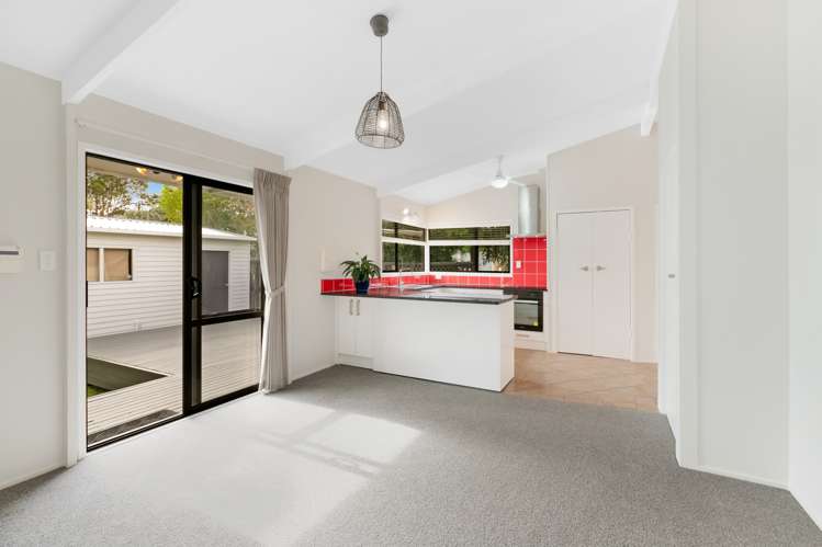 18a Alberta Street Point Chevalier_5