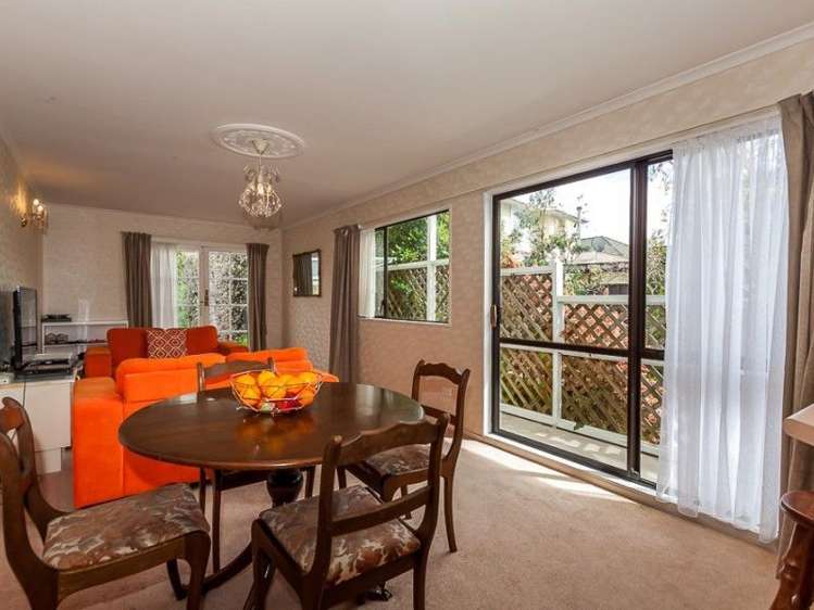 110 Linton Street West End_16