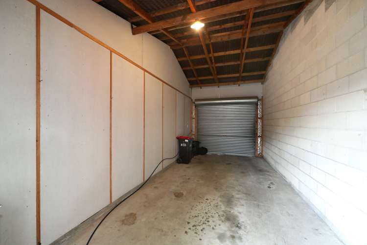 4/2 King Street Taradale_11