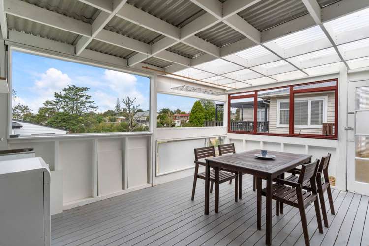 27 Kelwyn Road Kelston_12