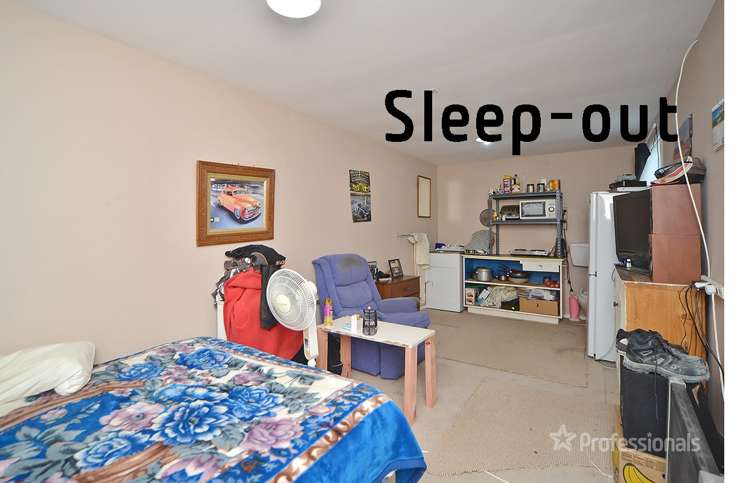 23 Hilton Road Carterton_14