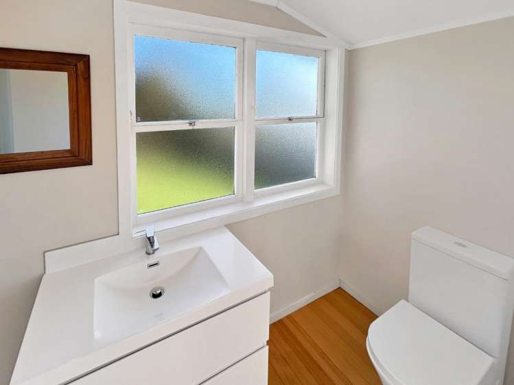  832 Whangaparaoa Road Manly_17