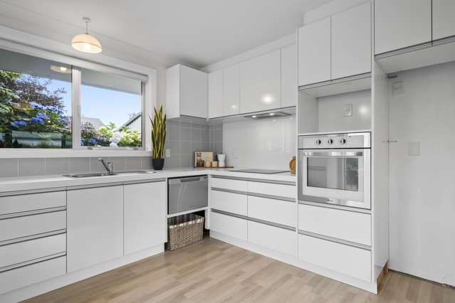 77A Mays Road St Albans_3