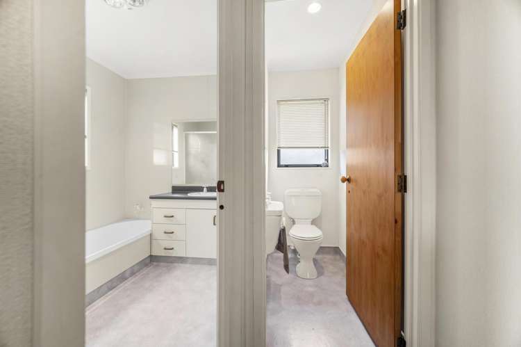 24 Barraud Place Pukehangi_17