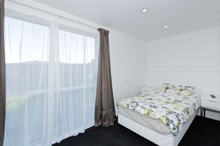 30 Dillon Crescent Clover Park_14