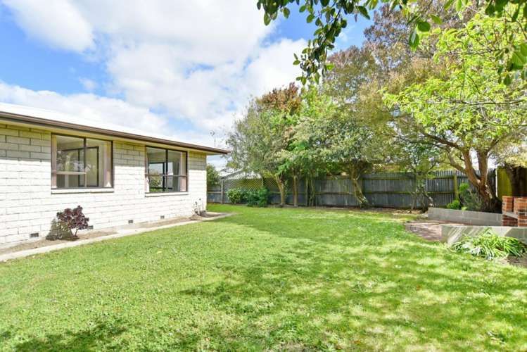 2/121 Marlow Road Aranui_19