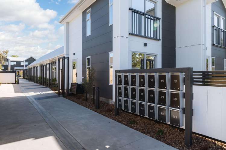  6/19 Winchester Street Merivale_12