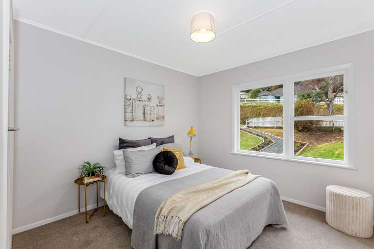 84 Coast Road Wainuiomata_16