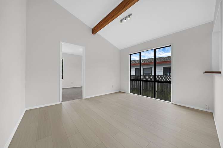 77 Meadowvale Rise Titirangi_8