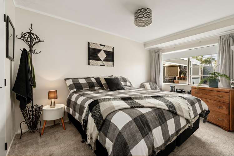 187 Sapphire Drive Hairini_15