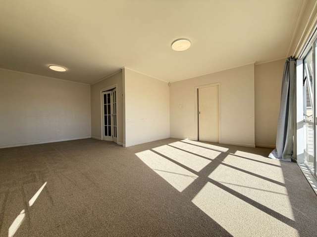 20 Bond Crescent Forrest Hill_2
