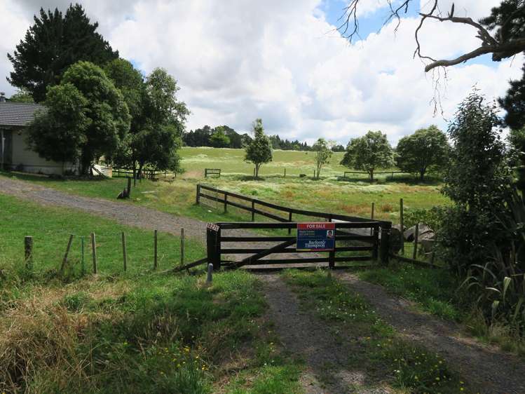 1027c Highway 22 Pukekawa_12