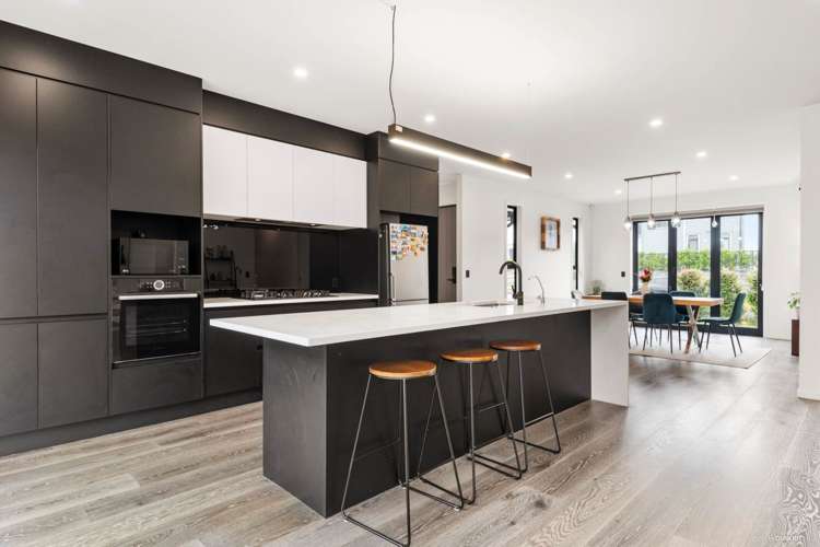 31 Couldrey Crescent Red Beach_6