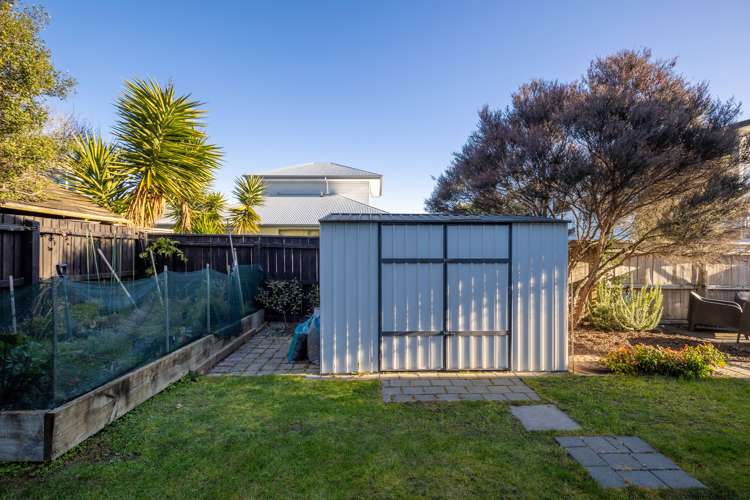 5 Curtis Street Stoke_17