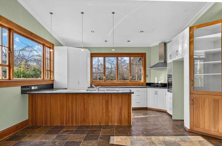 41 Millard Avenue 10754_2