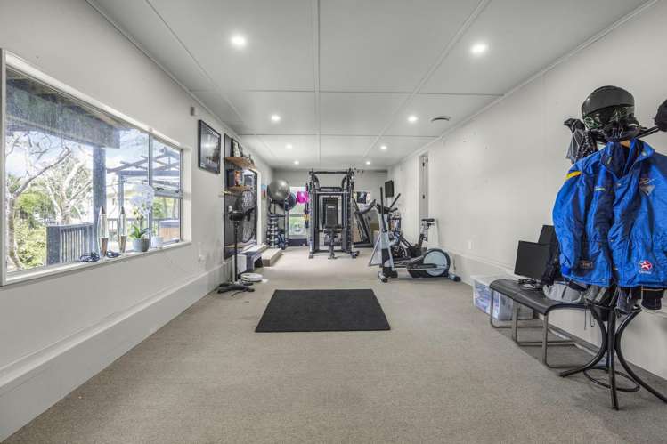 7 Gainsborough Grove Belmont_18