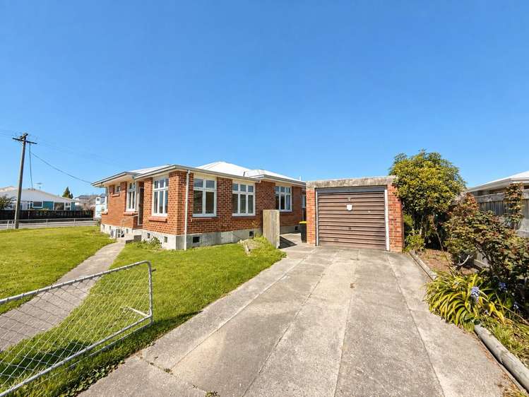  119 Charles Street Blenheim Central_6