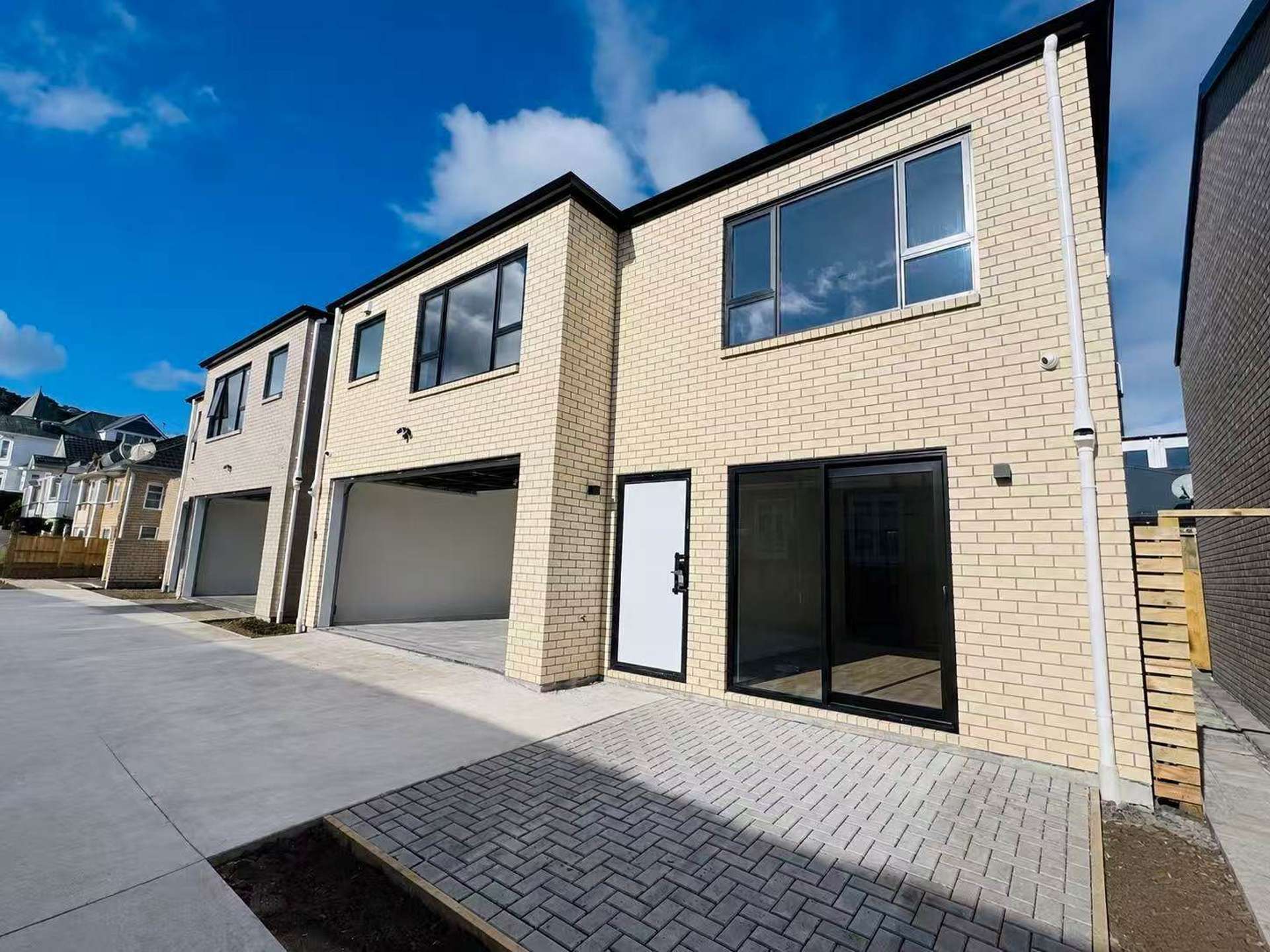 2/14 Richardson Road Mt Albert_0