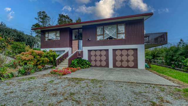 Spacious Living with Rural Charm