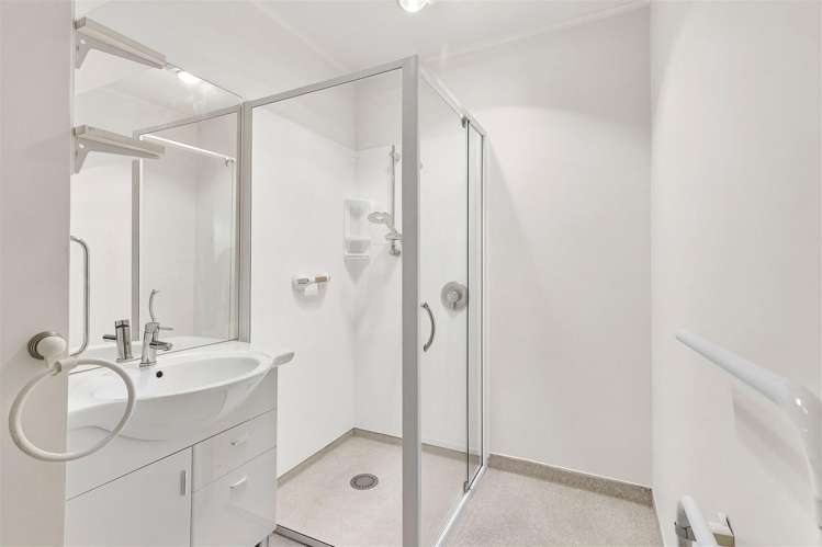 2/9 Marsden Road Stoke_7