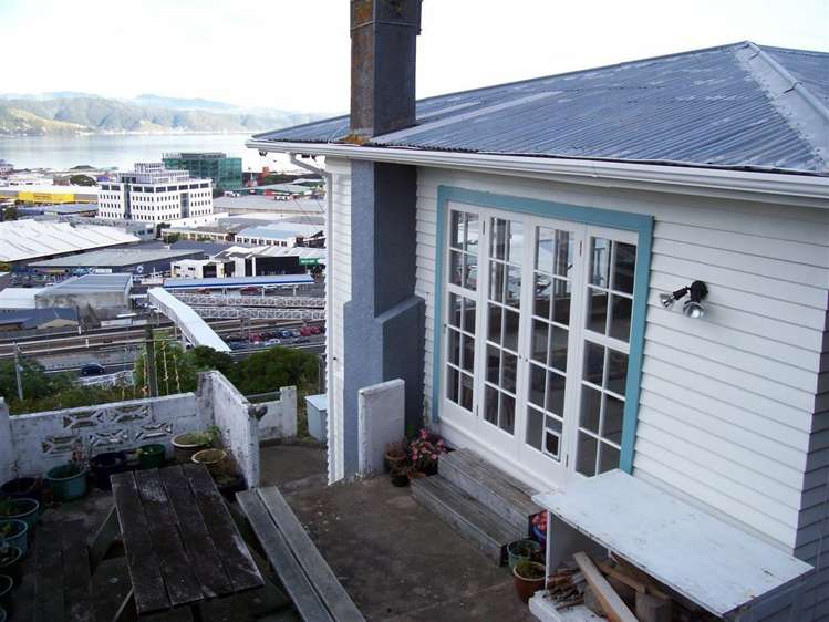 10 Korokoro Road Korokoro_15