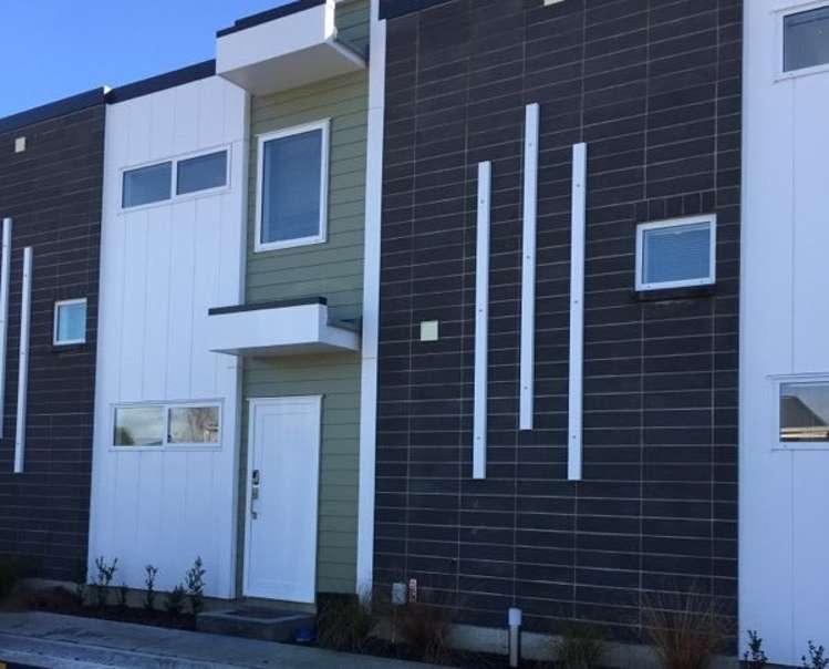 4/10 Burrows Place 1067_12