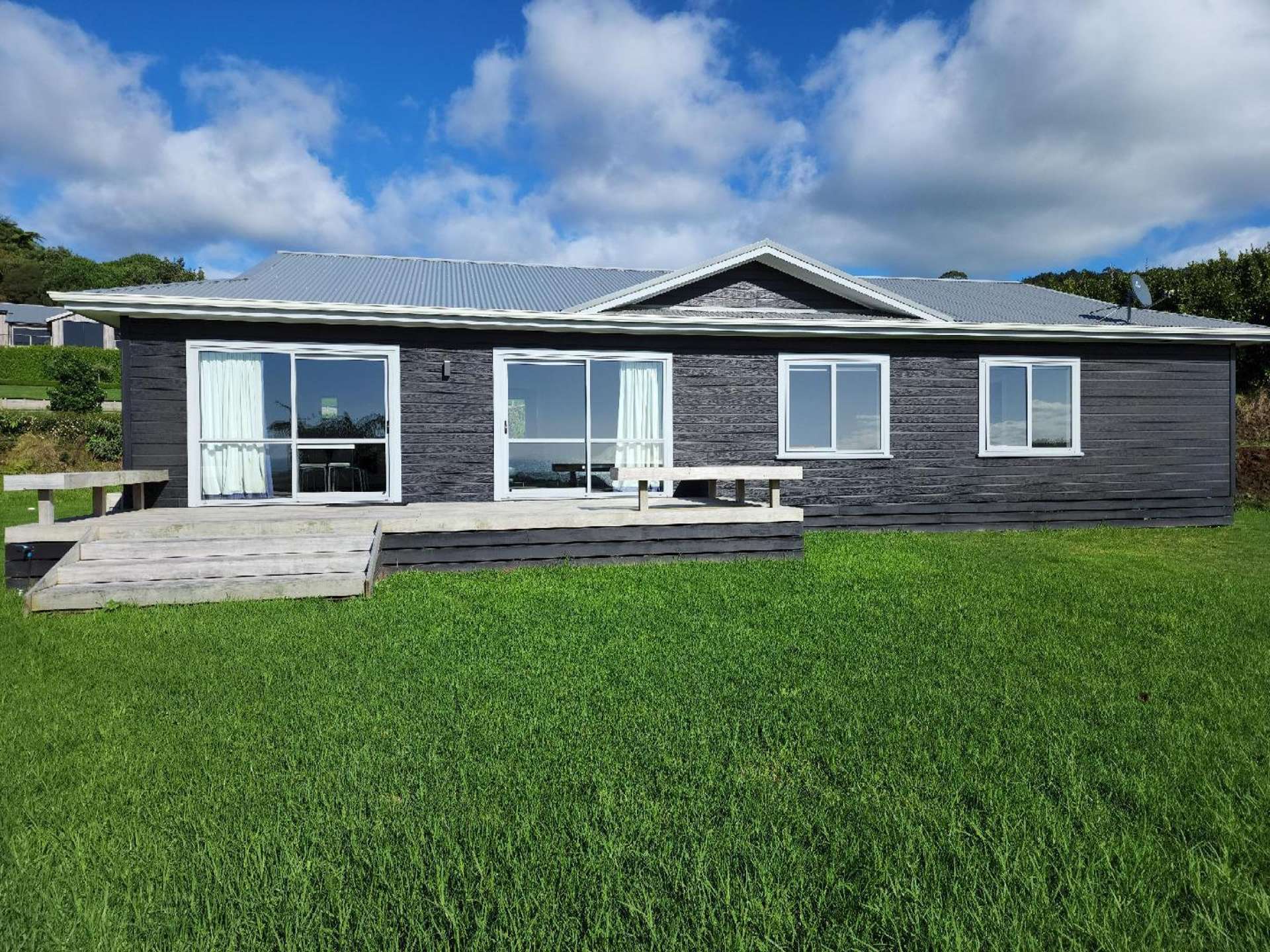 167a Upper Wairau Road, RD 4 Oakura New Plymouth Houses for Rent