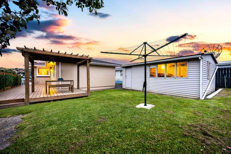 23 Dundee Place Blockhouse Bay_17