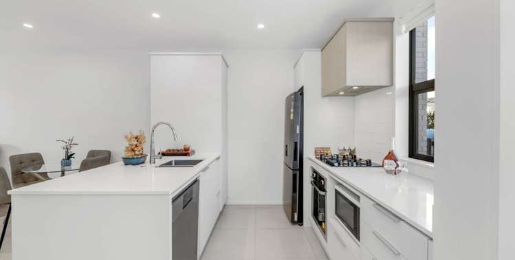 16 Rorida Lane Flat Bush_7