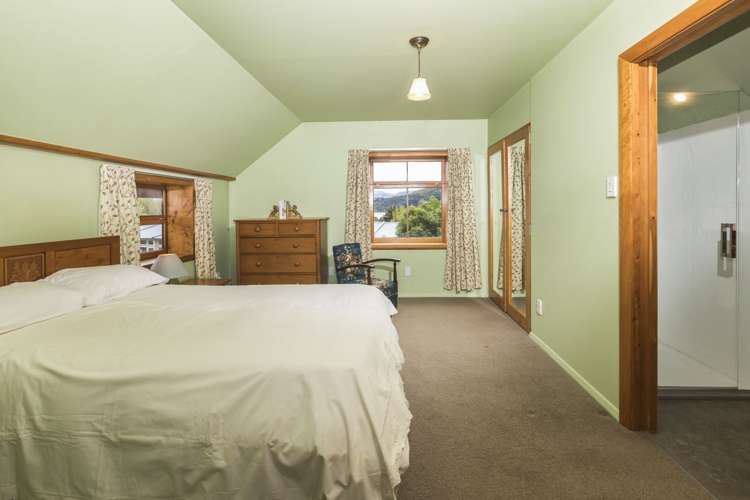 19 Bruce Terrace Akaroa_12