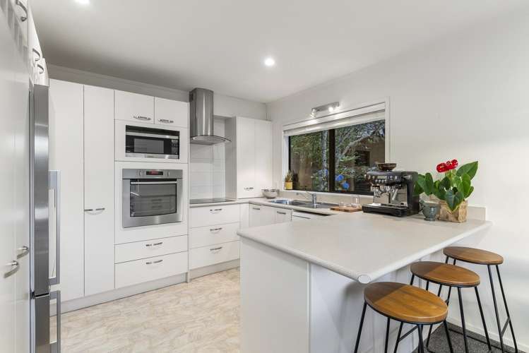 2/9 Marigold Place Mairangi Bay_6