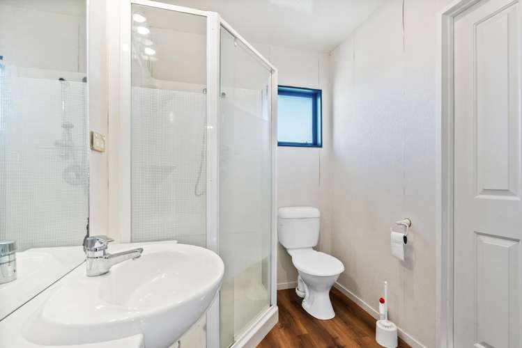 9 Pebble Beach Boulevard Te Kamo_17