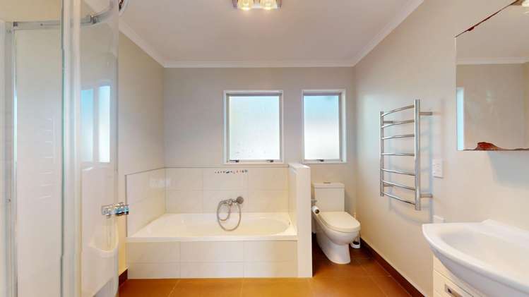53 Hazlewood Avenue 1286_8
