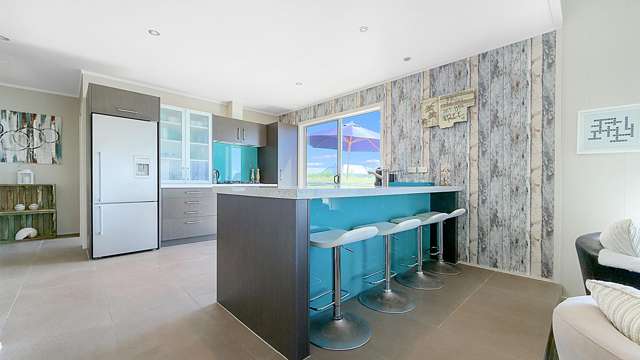 203A Graham Street Whangamatā_3