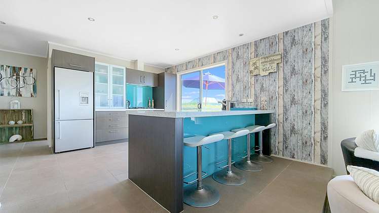 203A Graham Street Whangamatā_2