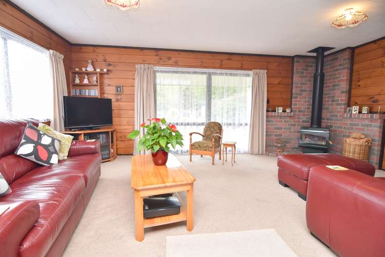 12 Deller Drive Carterton_7