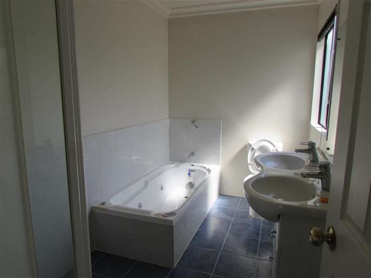 2155a Great North Road Avondale_5