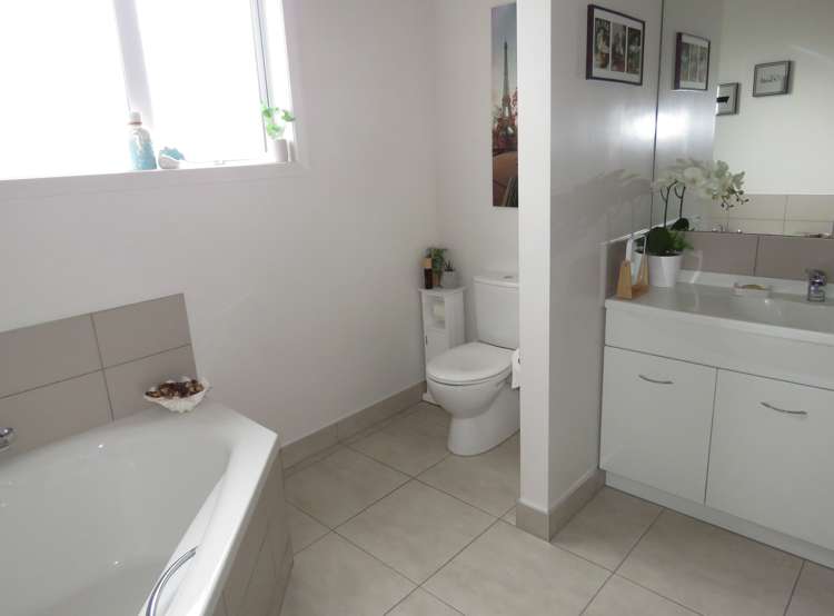 15 Sinnamon Street Reefton_15