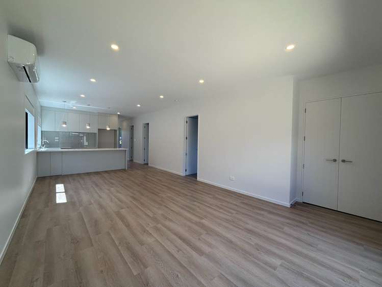 7 Akau Lane Orewa_12