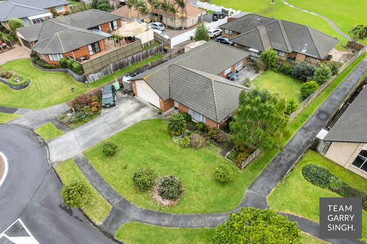 23 Castlehill Court Wattle Downs_15