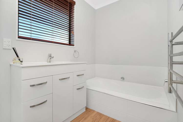 40 Solomon Street Brookfield_13