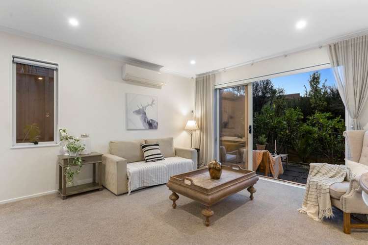 1 Mahinga Lane Massey_3